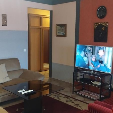 Tommy Apartman Hajduszoboszlo Exterior foto