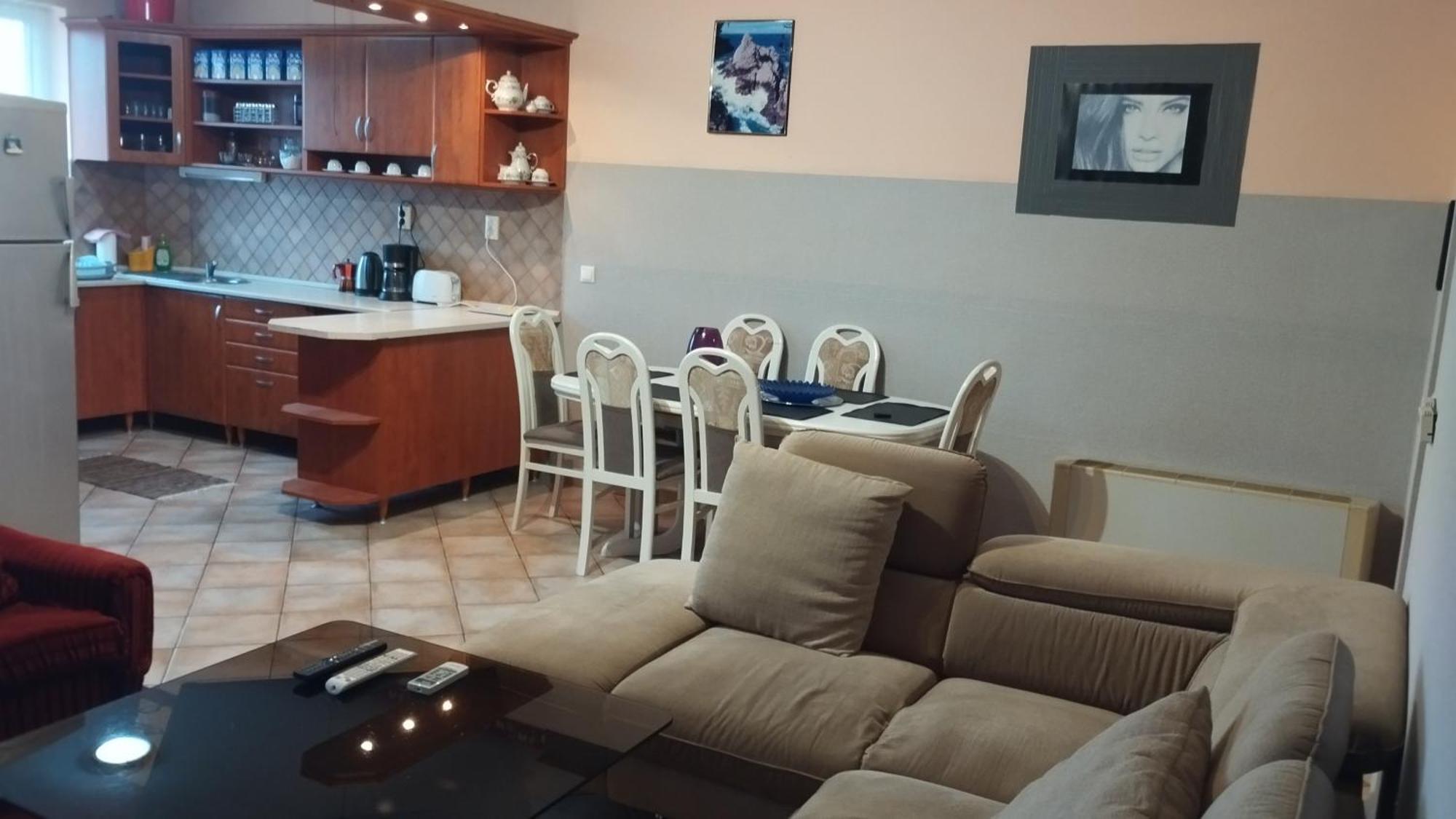 Tommy Apartman Hajduszoboszlo Exterior foto