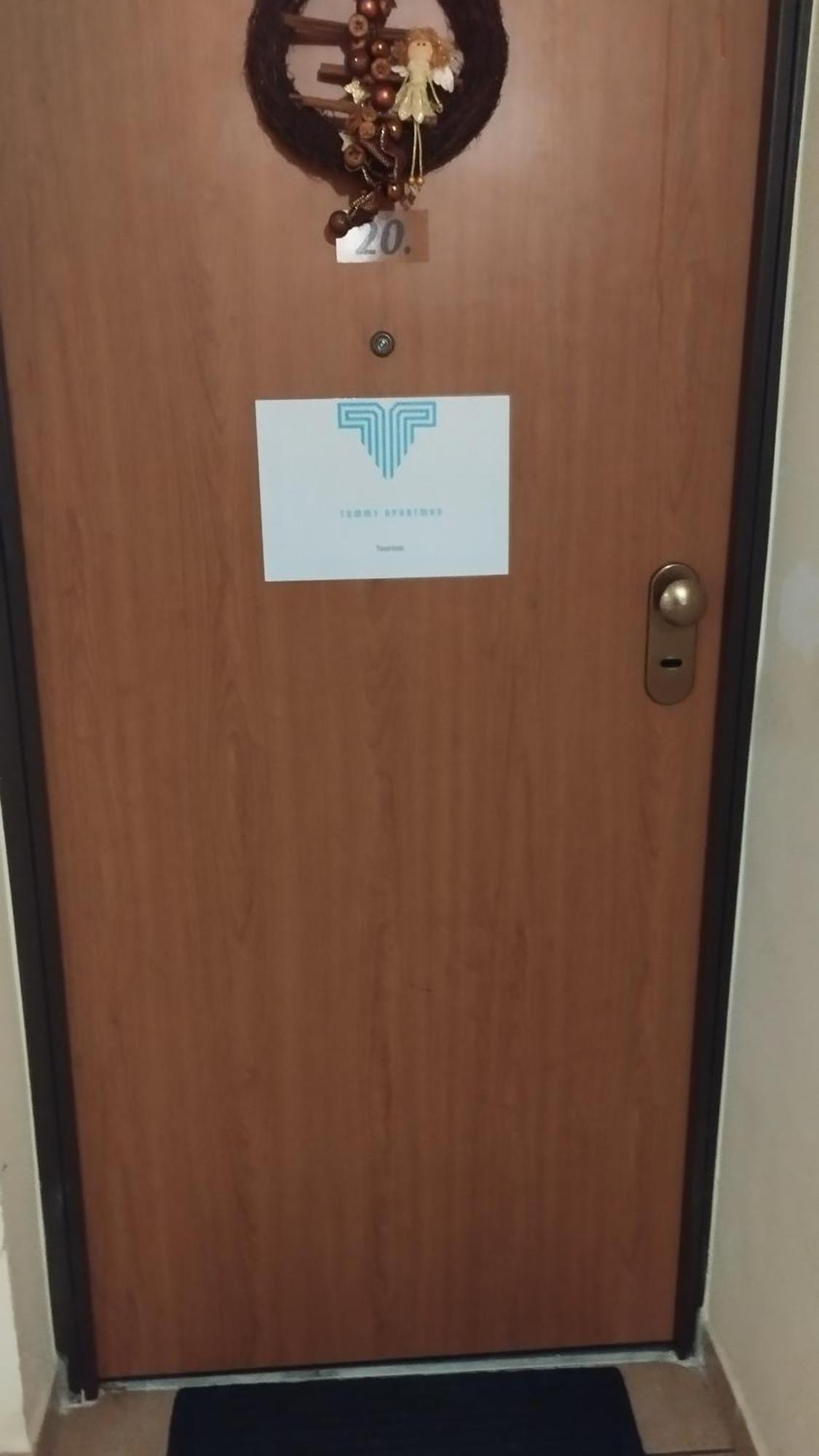 Tommy Apartman Hajduszoboszlo Exterior foto