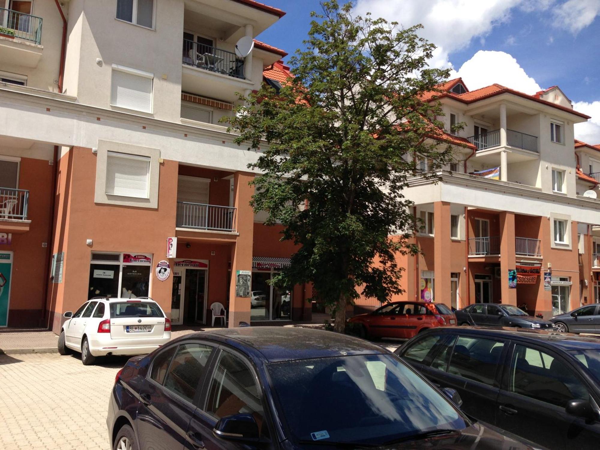 Tommy Apartman Hajduszoboszlo Exterior foto