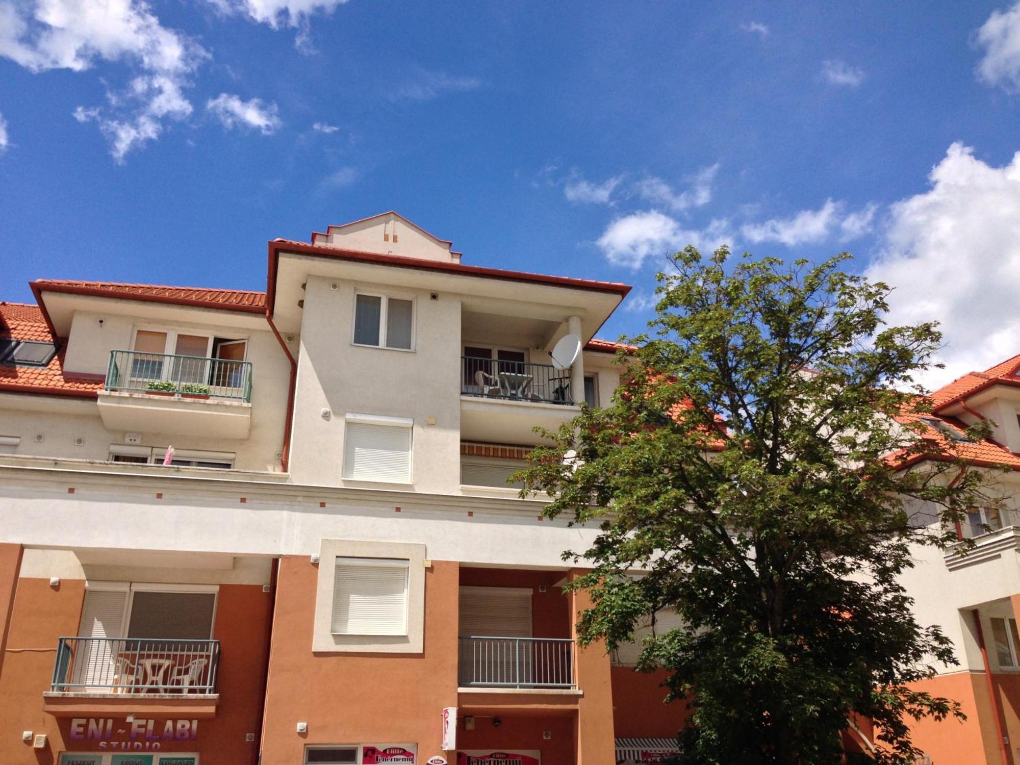 Tommy Apartman Hajduszoboszlo Exterior foto