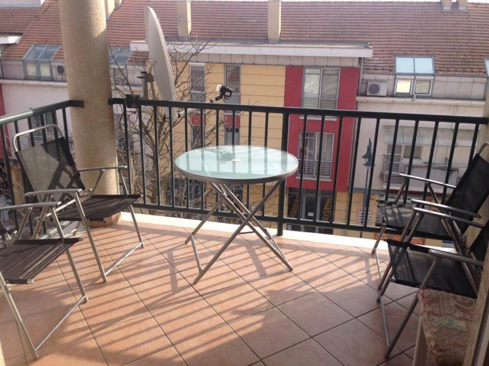 Tommy Apartman Hajduszoboszlo Exterior foto