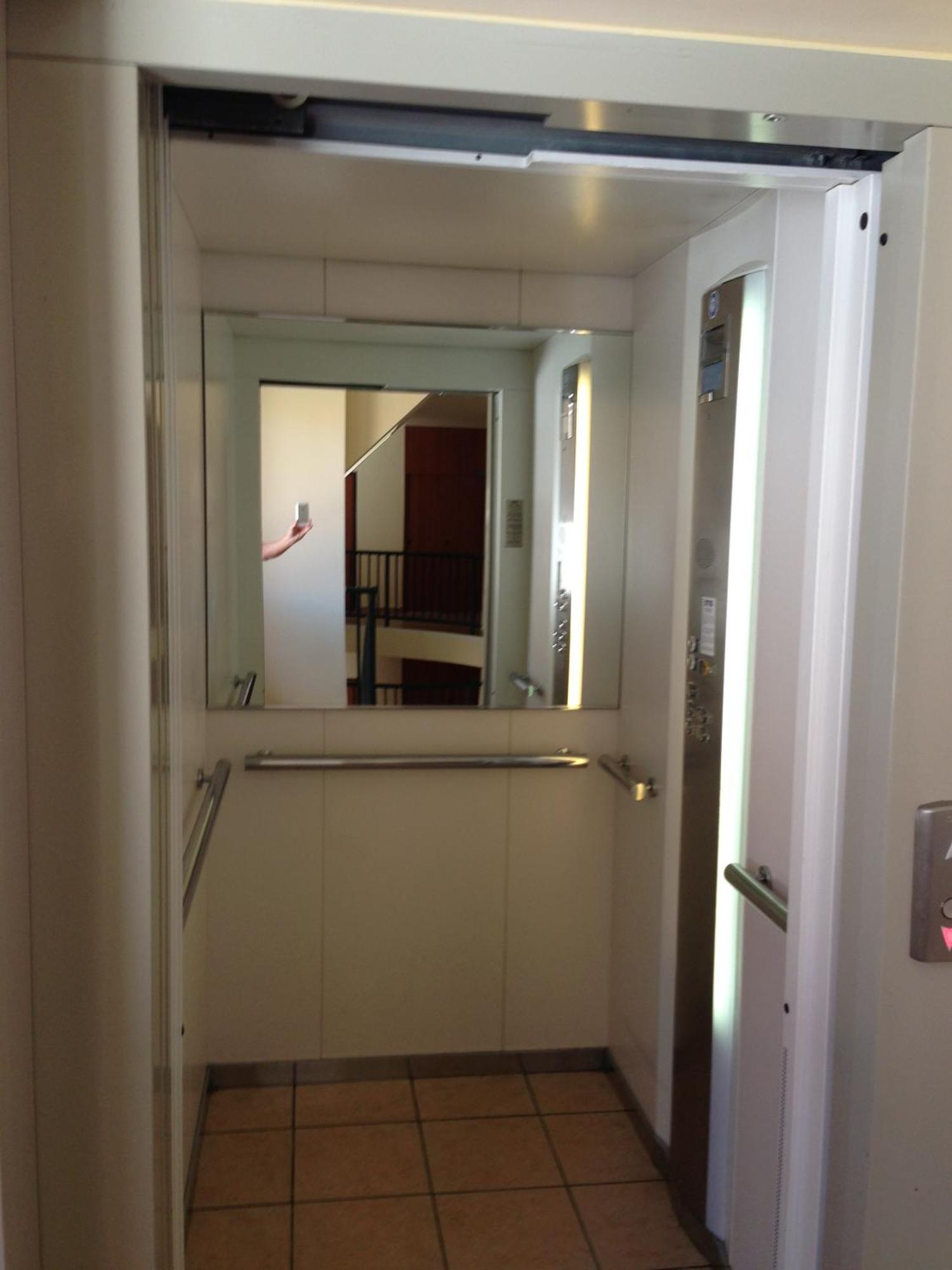 Tommy Apartman Hajduszoboszlo Exterior foto